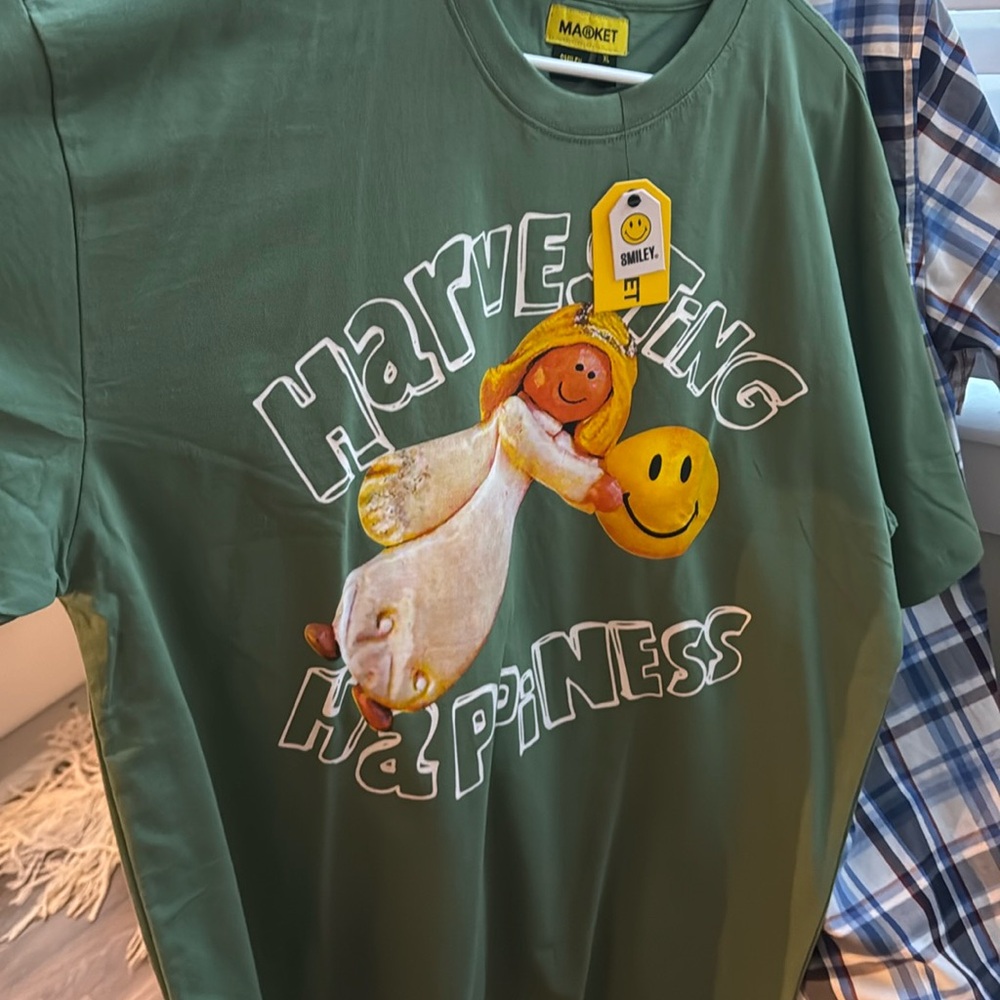 NWT Market XL TEE SHIRT